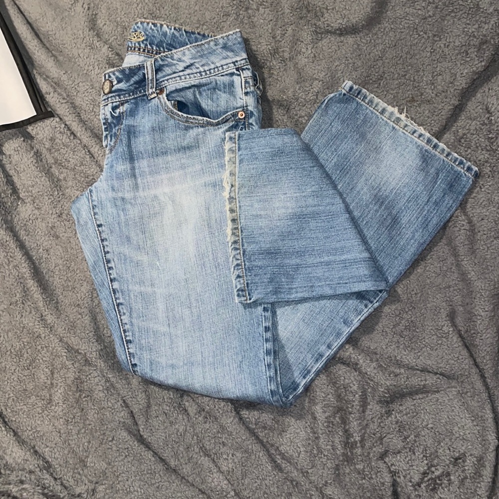 Woman’s American Eagle 6 reg boot cut jeans